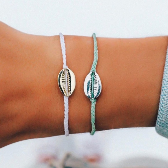 Pura Vida Jewelry - NEW - PURA VITA COSTA COWRIE SILVER BRACELET. Color: White. BUNDLE TO SAVE!!